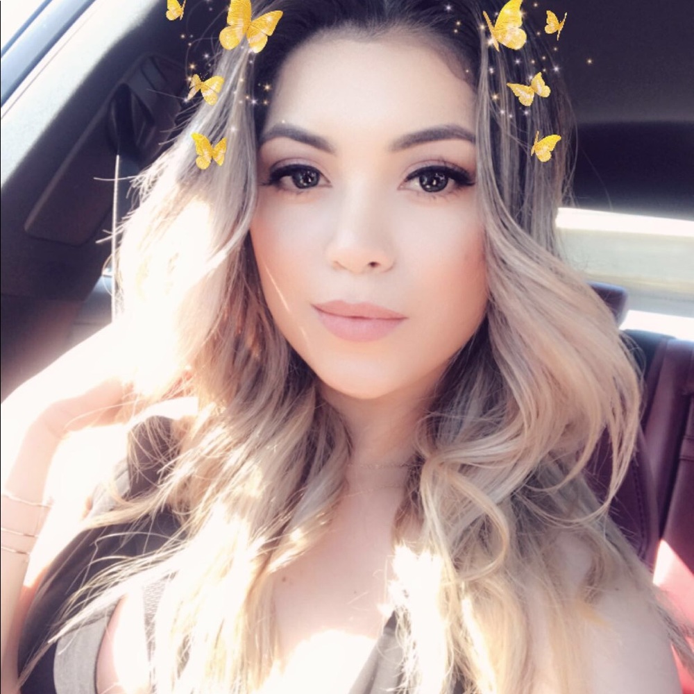 Meet your Posher, Shaira